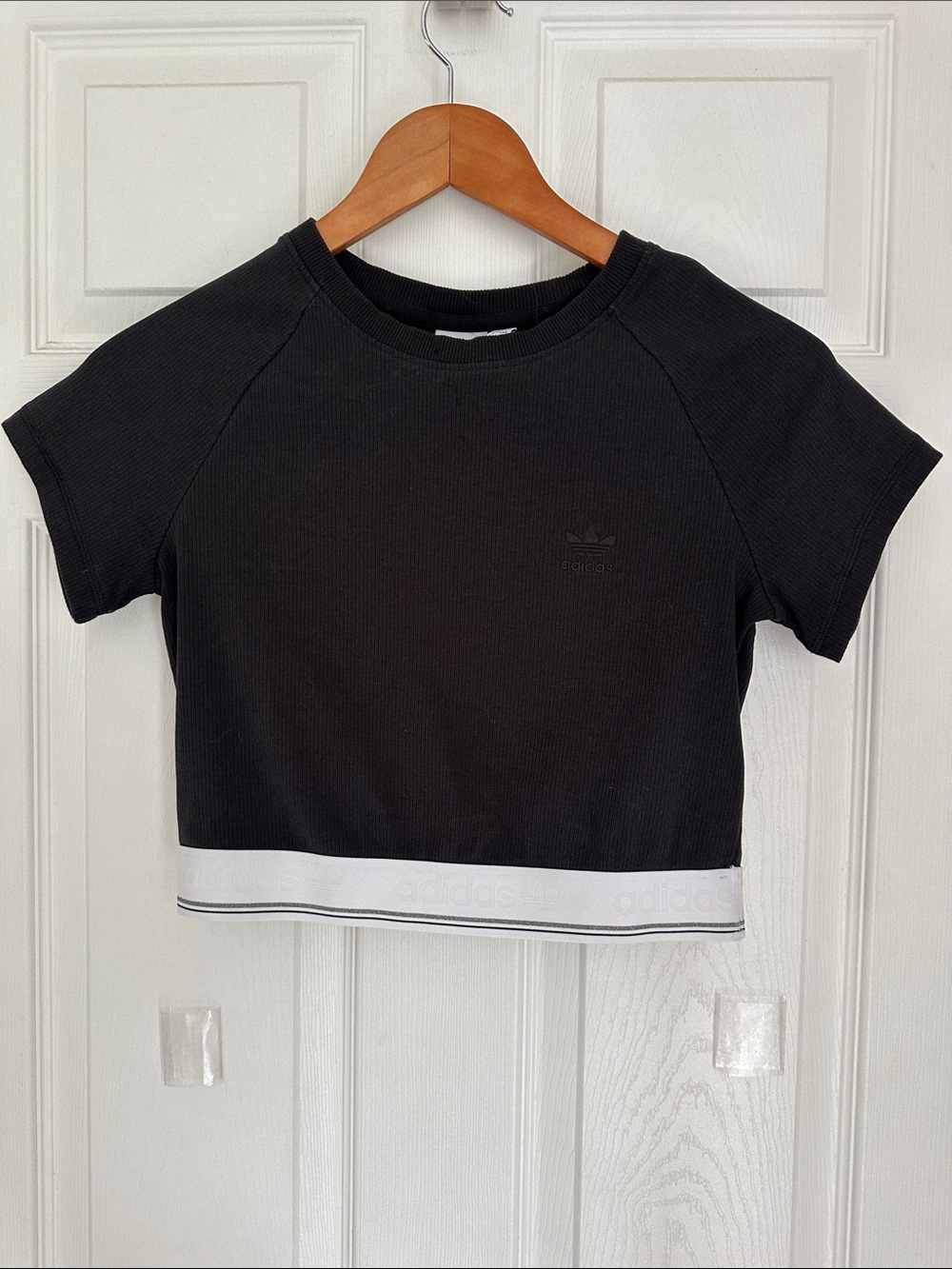 4:$20 EUC adidas Black Ribbed Tee with Embroidered Trefoil